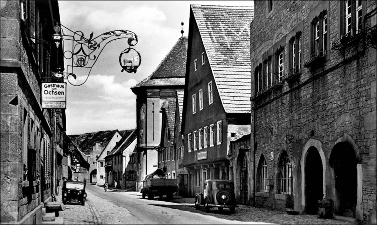 Hauptstraße mit Blick auf das Würzburger Tor 1934 Foto: wuerzburgwiki.de/wiki/Hauptstraße_(Sommerhausen